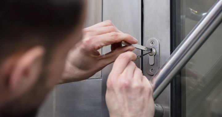 What Does a Locksmith Do? A Guide